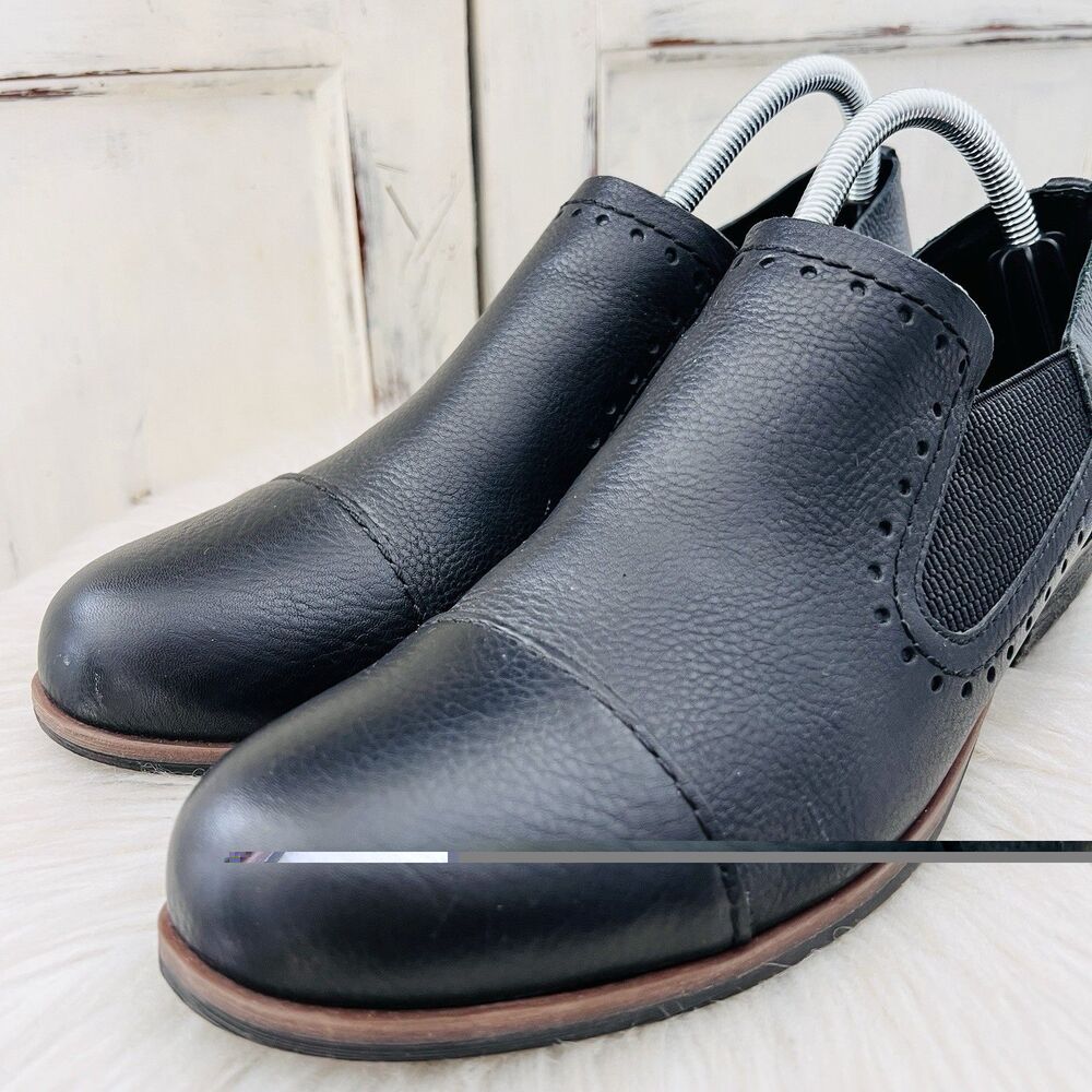 Kork-Ease Black Ankle Booties - Picture 2 of 8